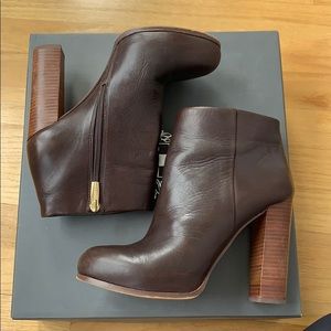 Vince Camuto Grenadine Bootie